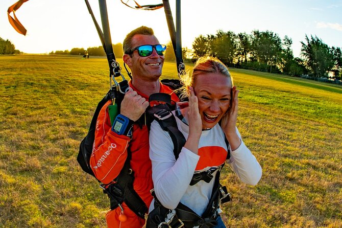 Tandem Skydiving with GoJump in Hawaii - The Flight Up: Building Anticipation Without Losing the Plot