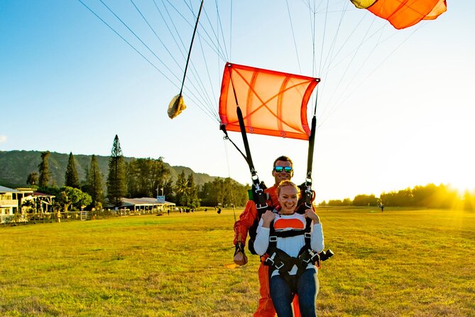 Tandem Skydiving with GoJump in Hawaii - Parachute Time: When the View Finally Gets a Chance to Land