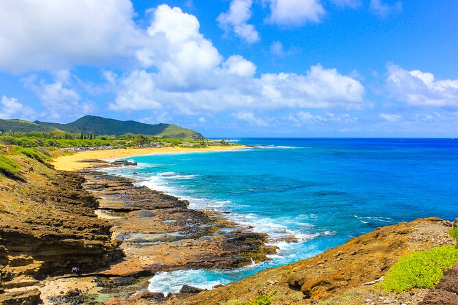 Tour of North Shore & Waimea Waterfall - The Value Mix: Pickup, Admission, and No Driving Chess