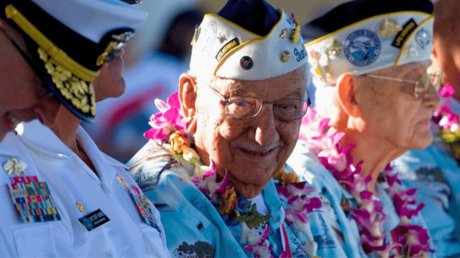 USS Arizona Memorial - Honolulu City - Pearl Harbor Tour - Two WWII museums: more than photos and artifacts