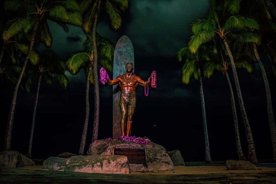 Waikiki Ghosts Boos and Booze Haunted Pub Crawl - Meeting Point Outside Aloha Beer: How to Start Without Stress