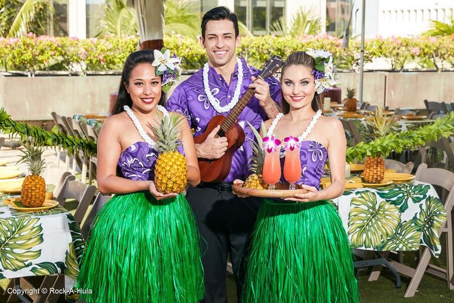 Waikiki: Luau and Buffet w/ optional Rock-A-Hula Show - Staying comfortable: drinks, pacing, and how to enjoy Legends Room