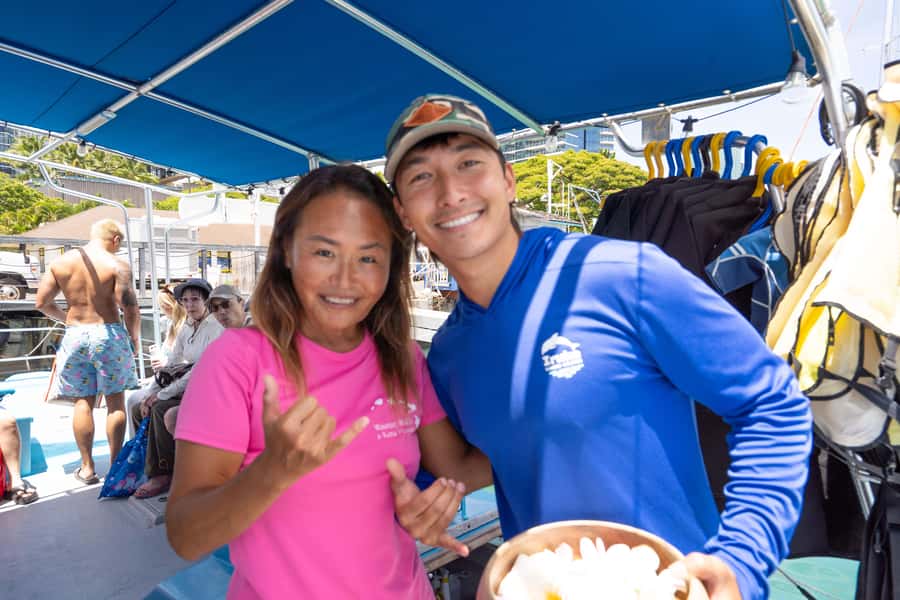Whale Watching Cruise in Waikiki Oahu - SEE THE HUMPBACKS! - The 150-minute whale search: what you should watch for